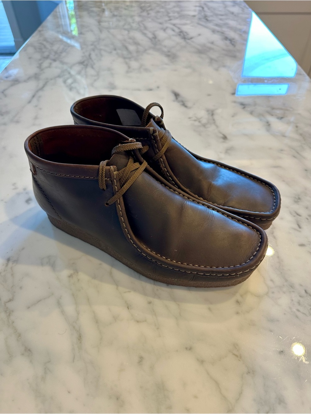 Clarks Men’s Chukka Wallabee Boots in Dark Brown Leather - Size 11
